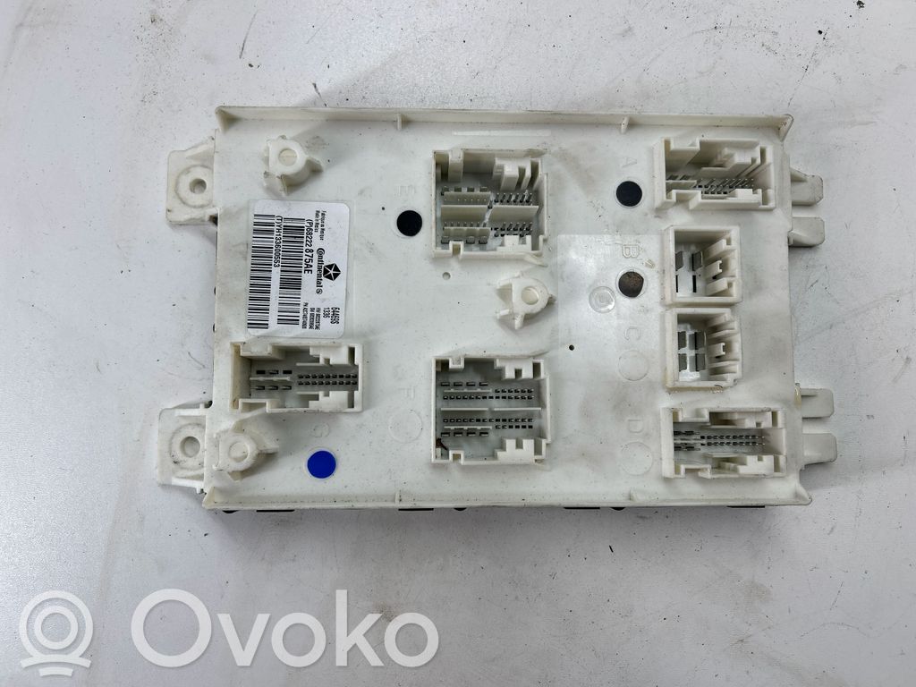 Chrysler Pacifica Comfort/convenience module 