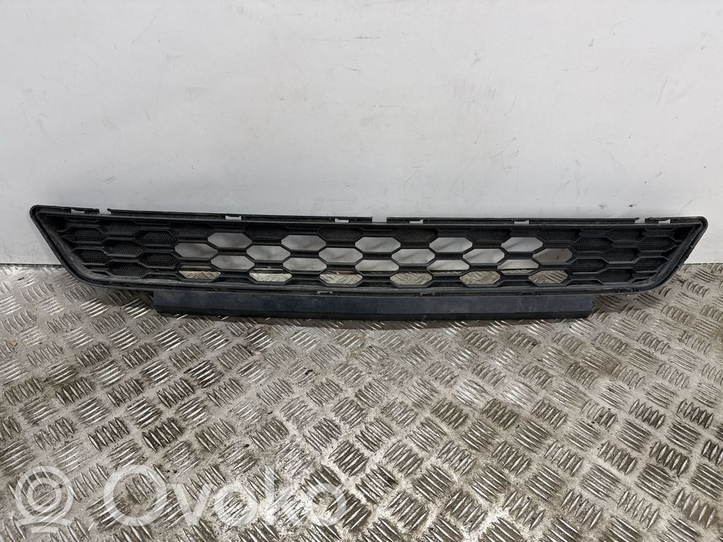 Kratka dolna zderzaka przedniego   FR3B17K945,FR3B17K945ABW