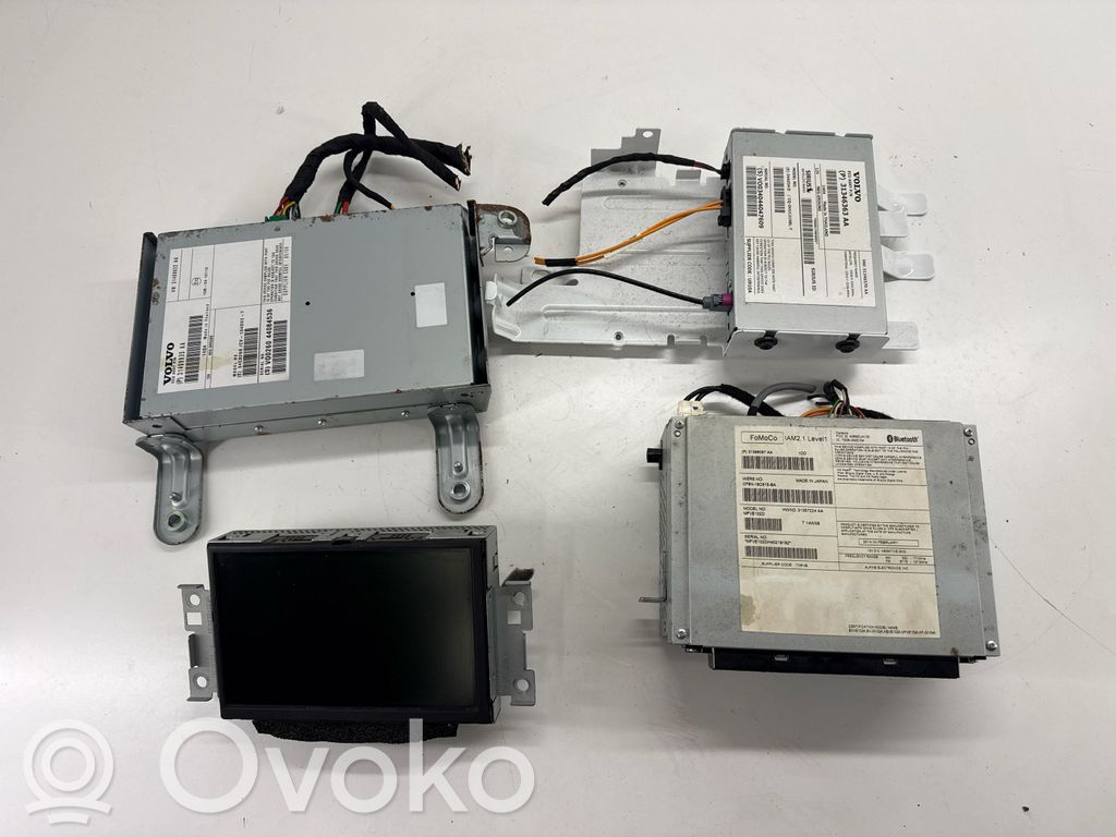 Volvo S60 Audio system kit 