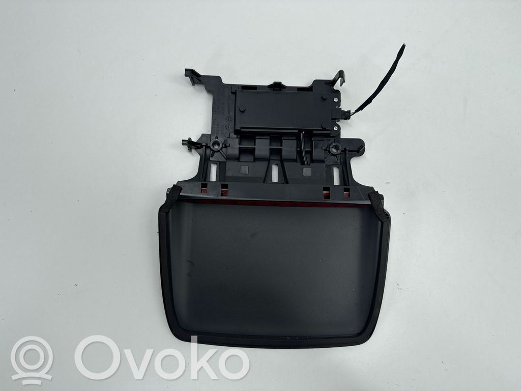 Dodge Charger Third/center stoplight 