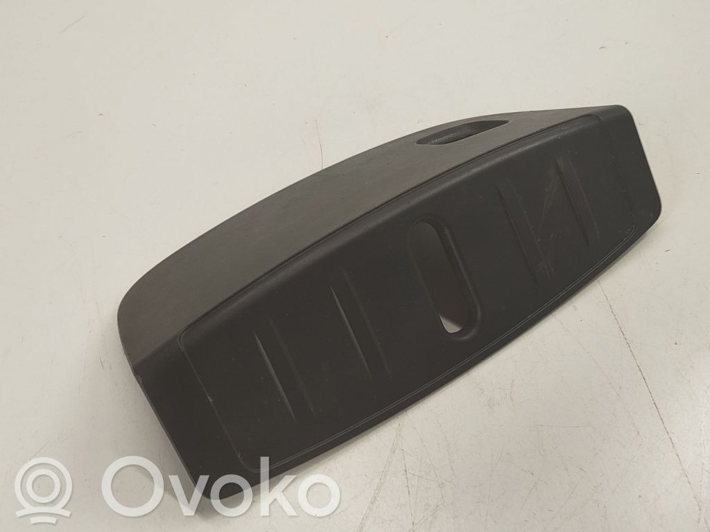 Tesla Model 3 Verkleidung Schlossträger 