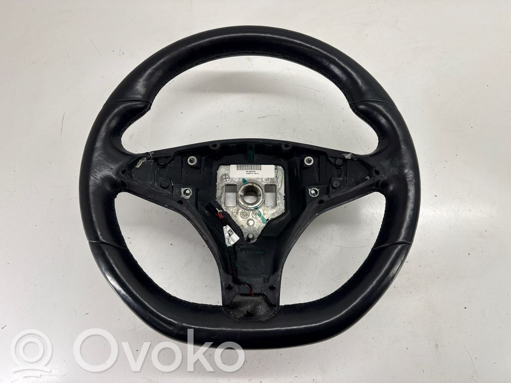 Tesla Model X Ohjauspyörä 