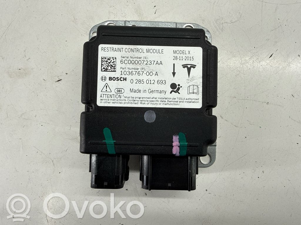 Tesla Model X Airbag control unit/module 