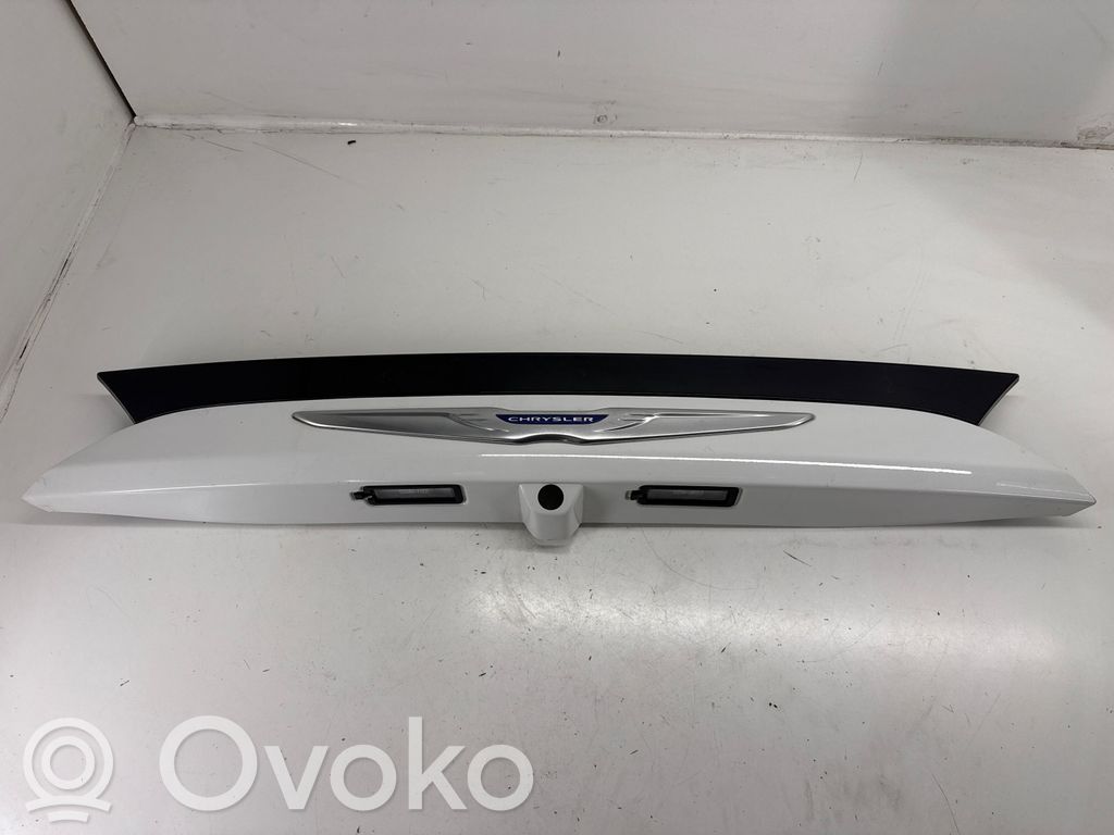 Chrysler Pacifica Éclairage de plaque d'immatriculation 