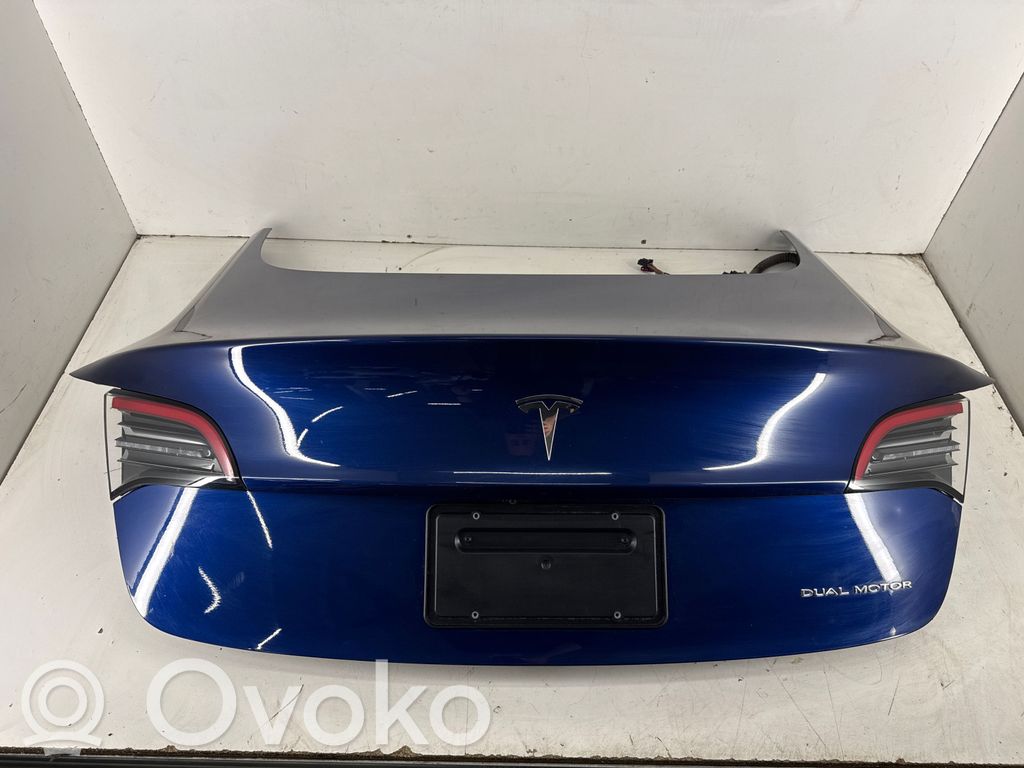 Tesla Model 3 Couvercle de coffre 