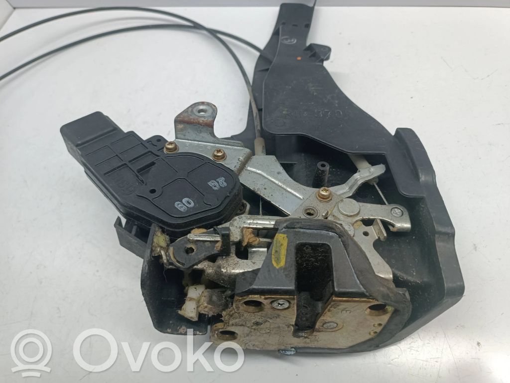 Toyota Avensis Verso Zamek drzwi tylnych 