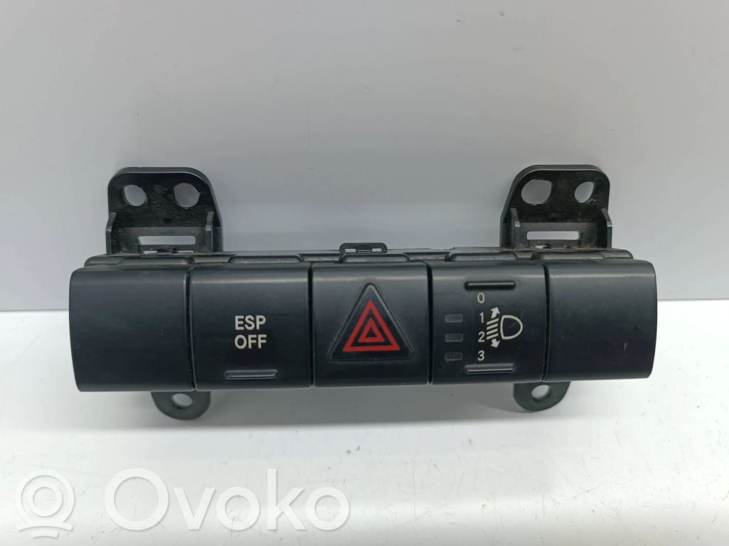 Hazard light switch   P04602711AC,12862326,12861862,2323569347