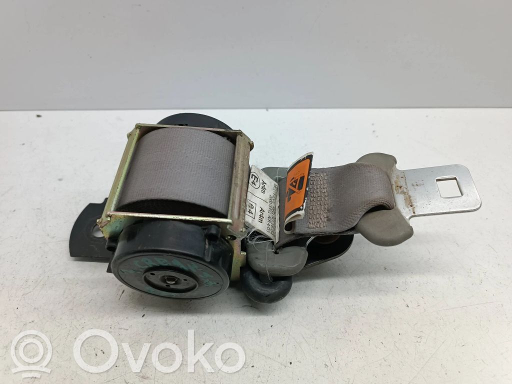 Mazda 3 I Cinturón medio (trasero) 