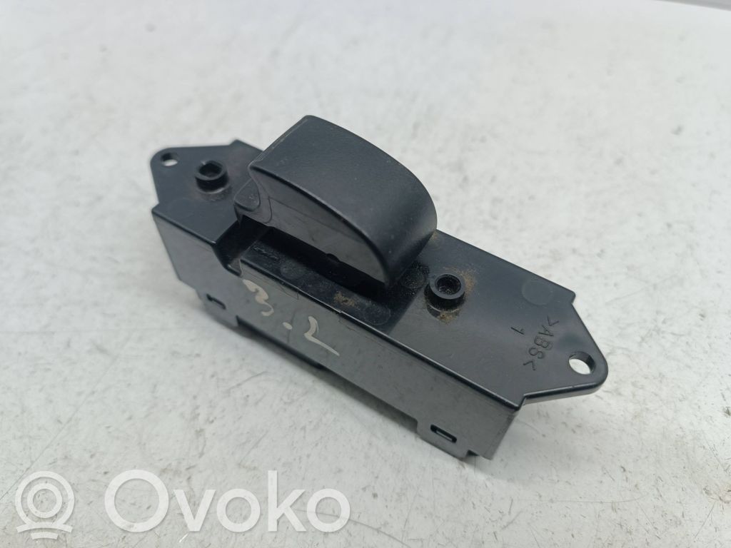 Przyciski szyb   8608A067,31X7D1,C8DD610M