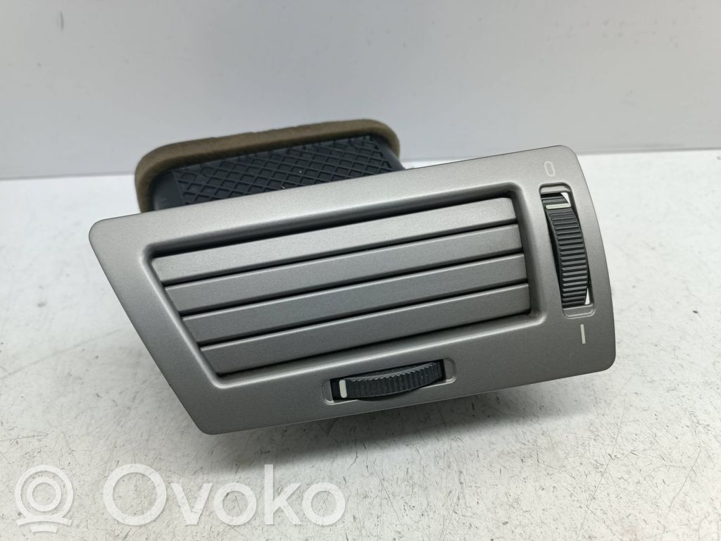 BMW 7 E65 E66 Šoninės oro grotelės 