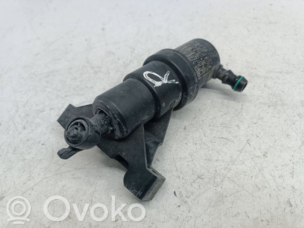 BMW 7 E65 E66 Headlight washer spray nozzle 
