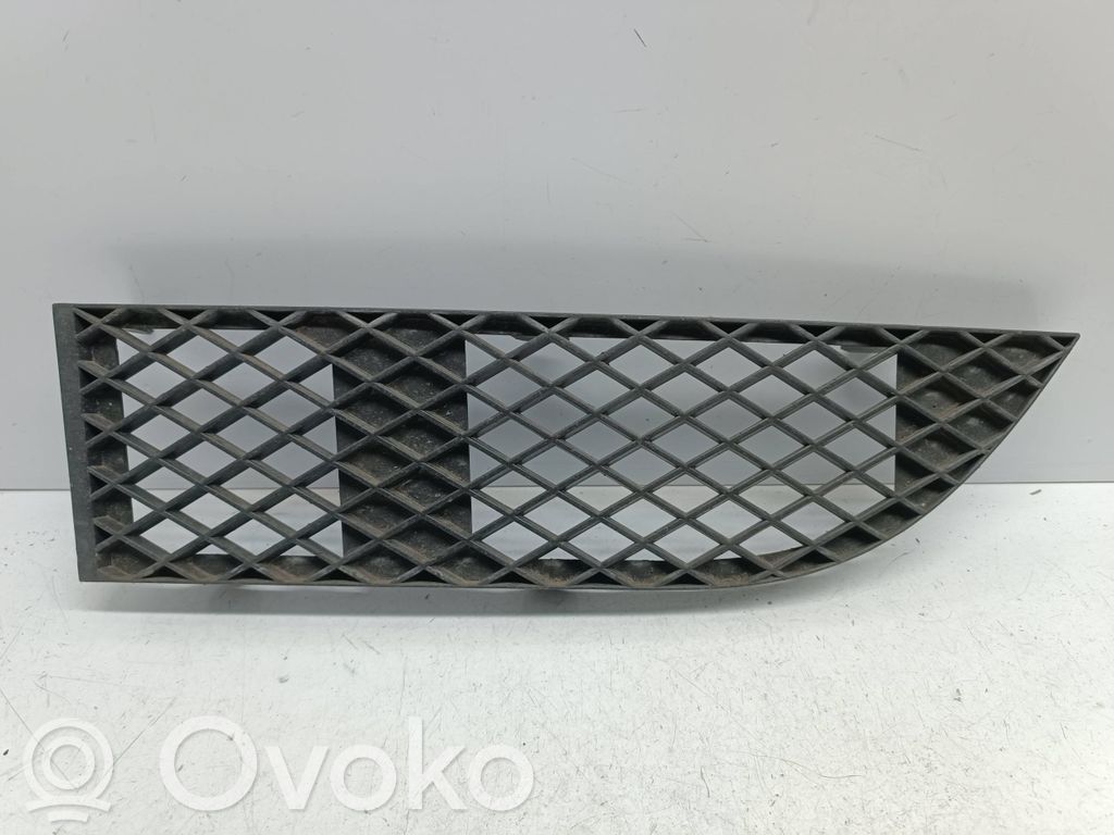 BMW 7 E65 E66 Grilă inferioară bară față 