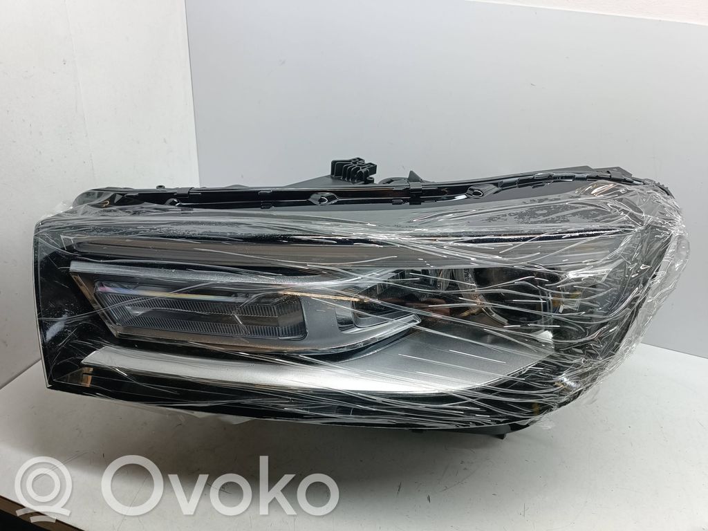 Audi Q5 SQ5 FY Lampa przednia 