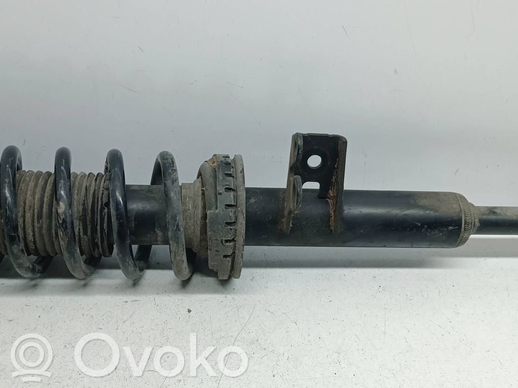 BMW 5 F10 F11 Amortyzator osi przedniej ze sprężyną 
