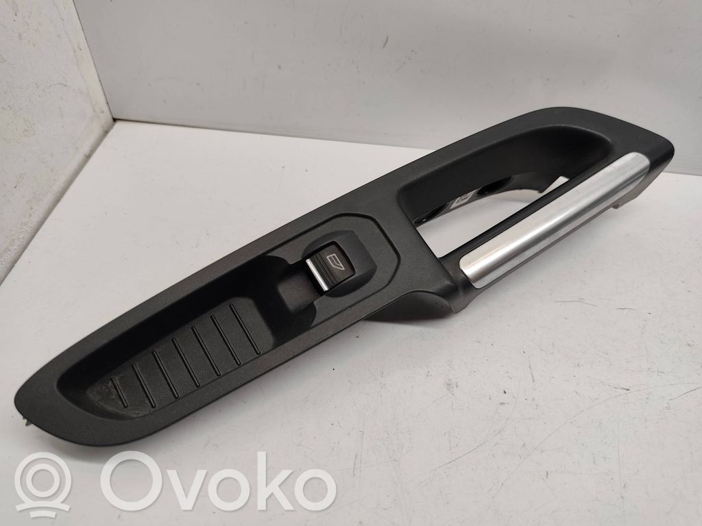 Ford Grand C-MAX Przyciski szyb 