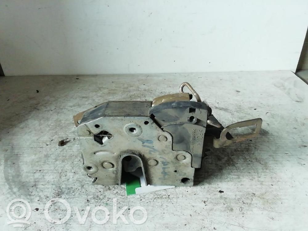 Etuoven lukko   51218122417