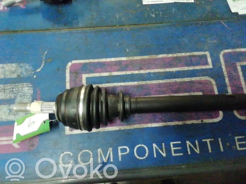 Etuvetoakseli   7701349880