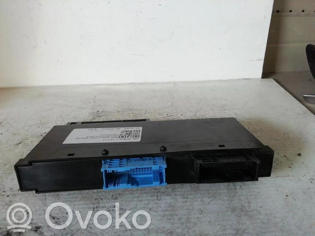 BMW 3 E90 E91 Motora vadības bloka ECU 