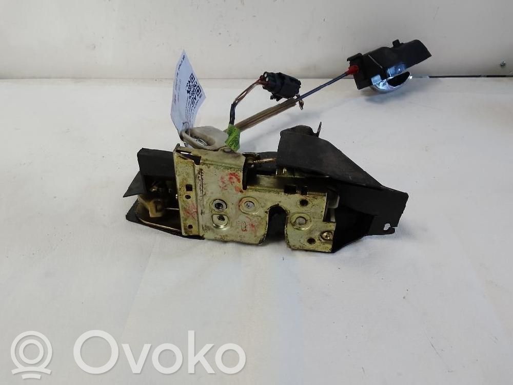 Ford Escort Zamek drzwi przednich 