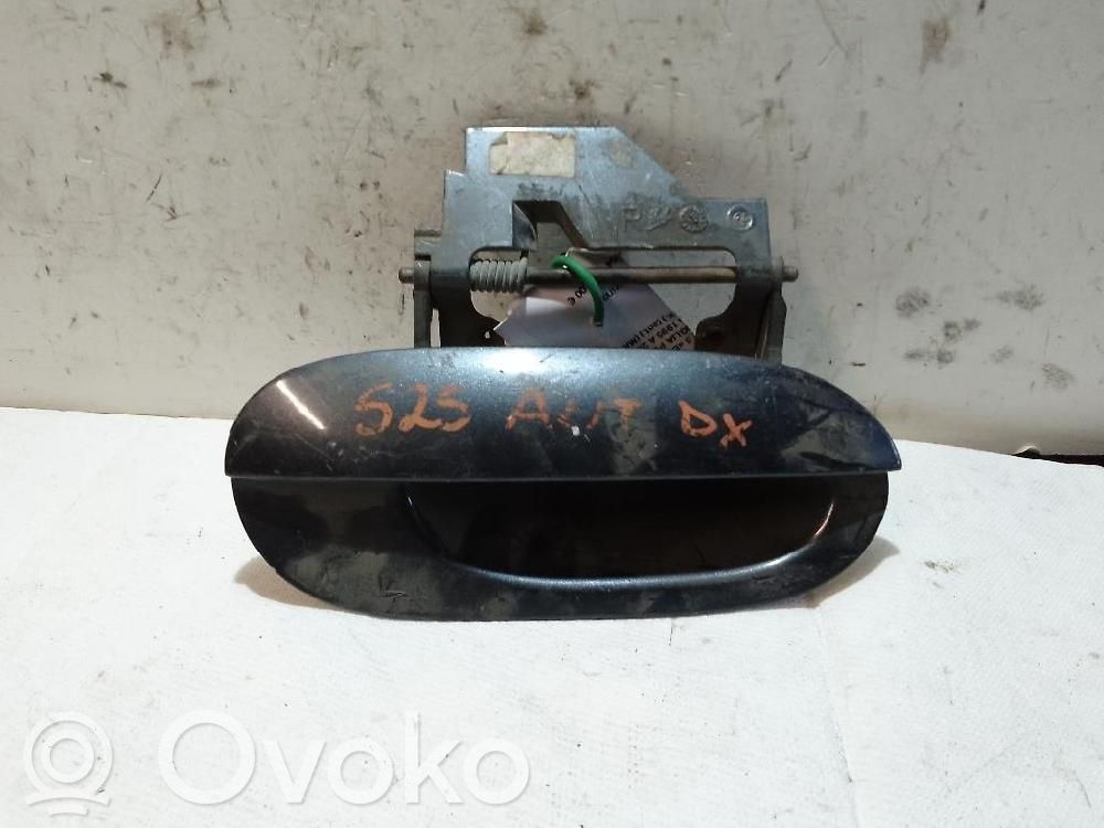 BMW 5 E39 Klamka zewnętrzna drzwi przednich 
