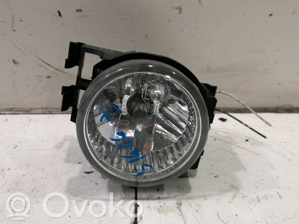 Subaru Legacy Światło przeciwmgłowe przednie 