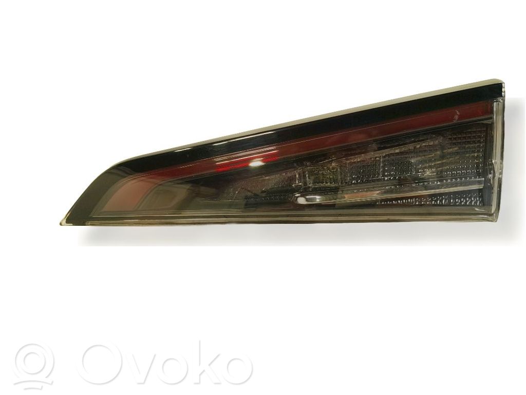 Toyota Corolla E160 E170 Takaluukun takavalot 