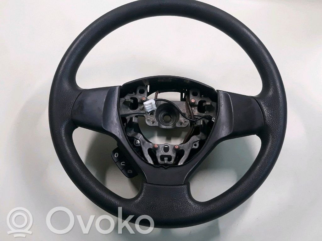 Suzuki Celerio Lenkrad 