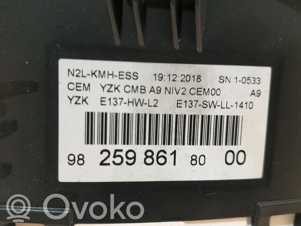 Peugeot 208 I Vitezometru (grup de instrumente)