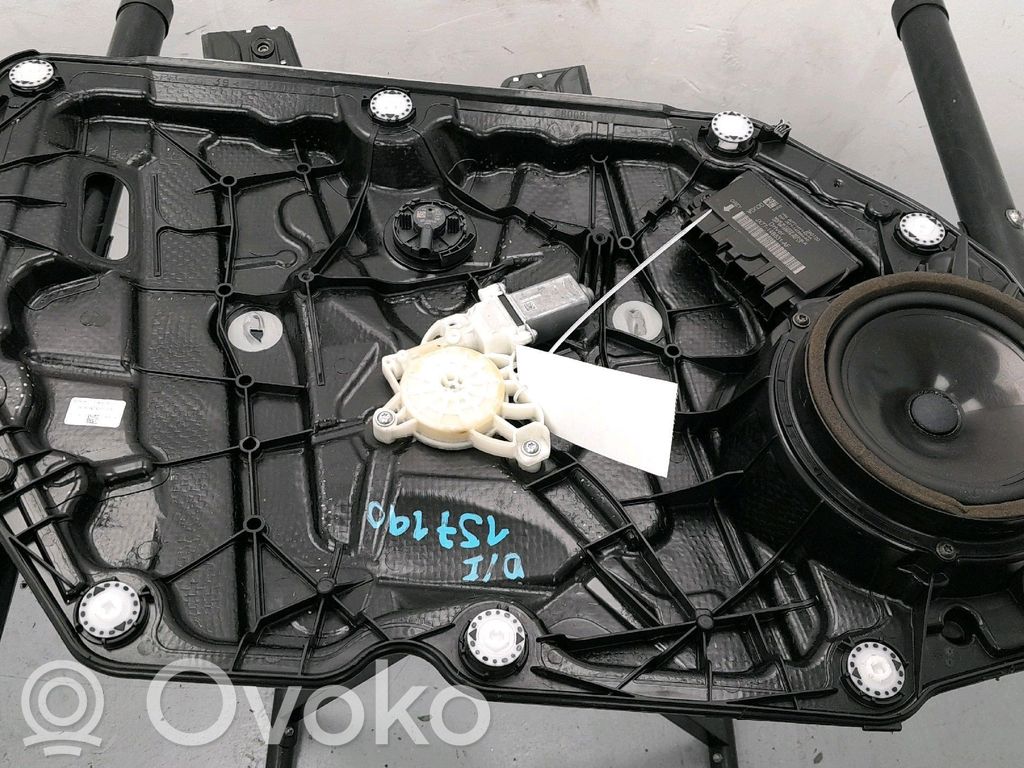 Ford Focus Macara ușă față cu motor 