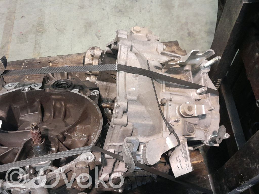 Mazda 2 Boîte de vitesses manuelle à 5 vitesses 