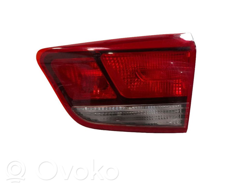 KIA Rio Feux arrière / postérieurs