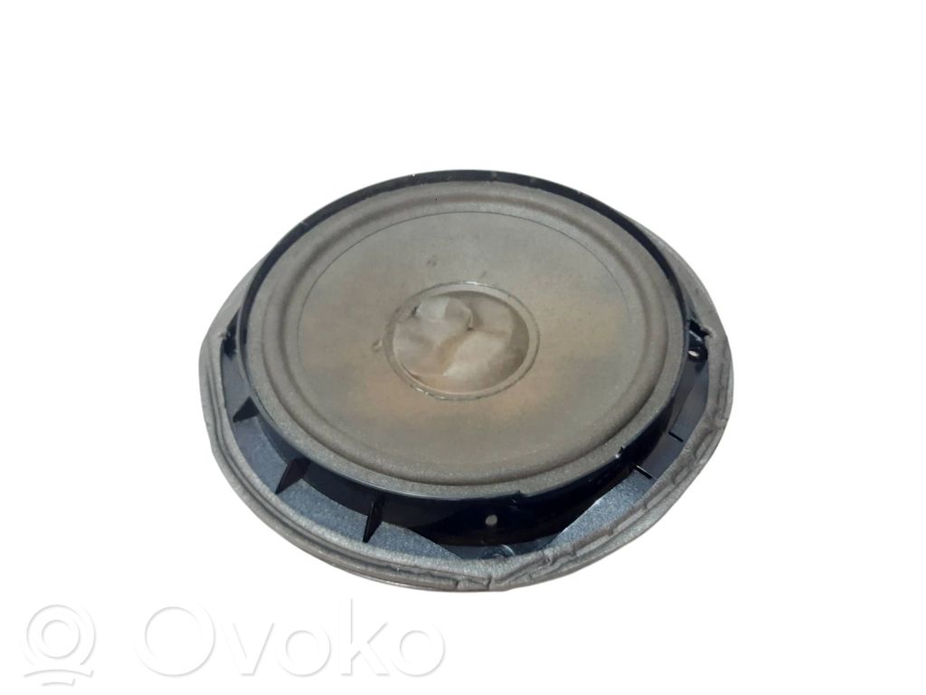 Audi A4 S4 B6 8E 8H Etuoven kaiutin 