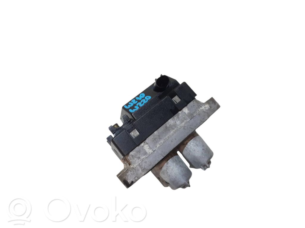 Mercedes-Benz S W220 Coolant heater 