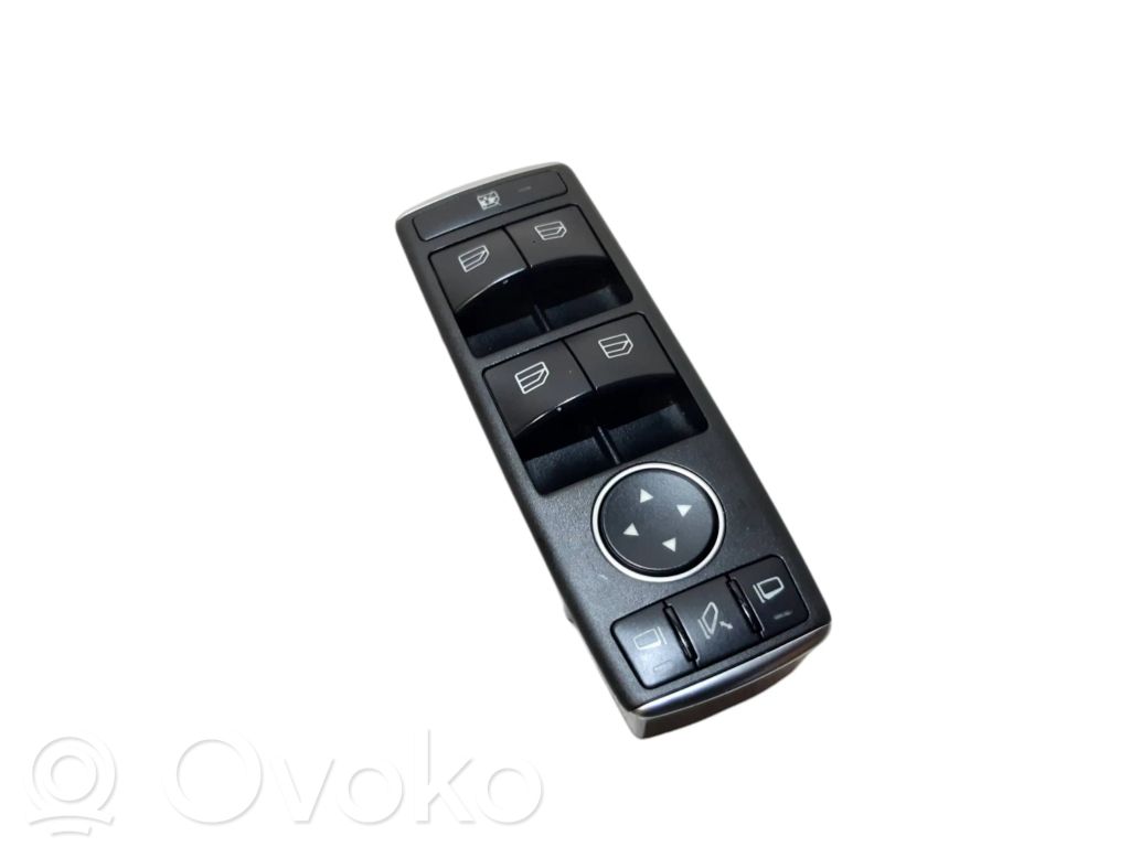 Mercedes-Benz C W204 Electric window control switch 
