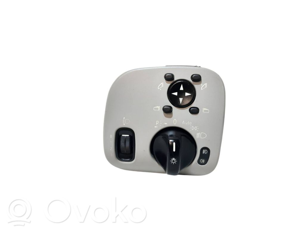 Mercedes-Benz C W203 Light switch 