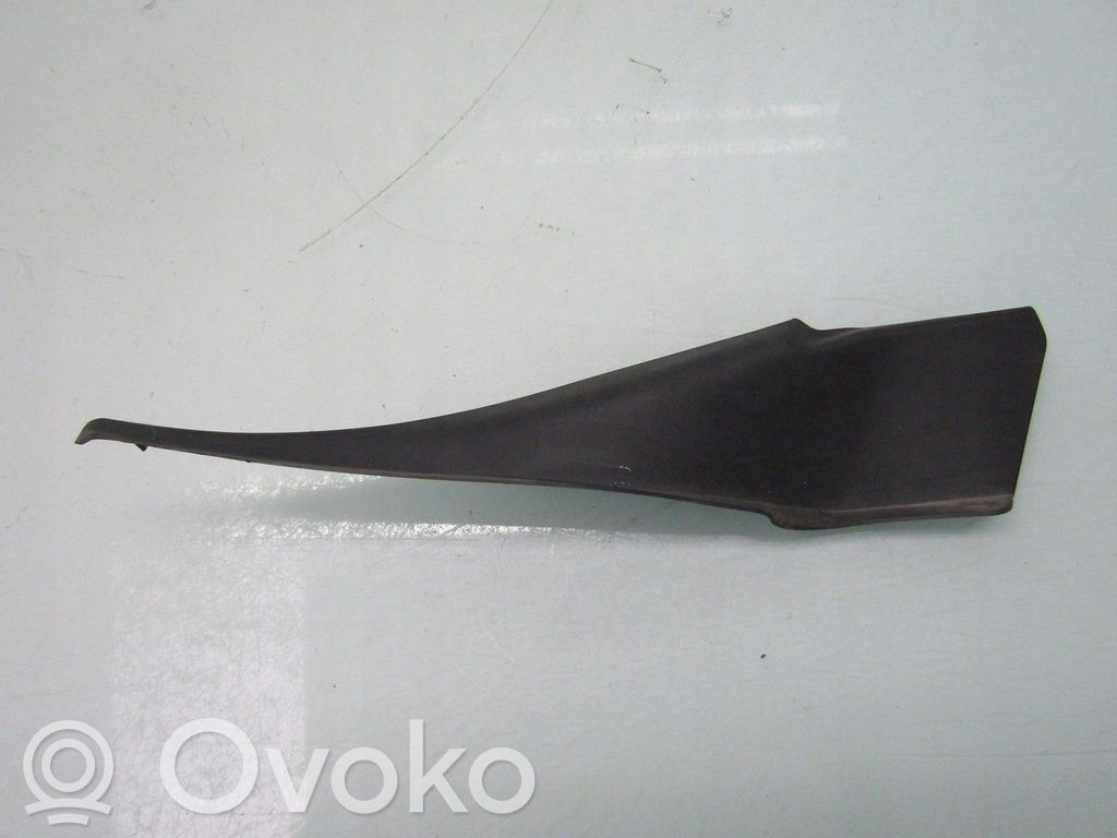 Konepellin verhoilu   BCKA51PC1,21R,BP,LEWE,LEWY