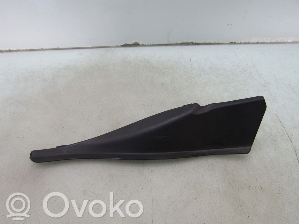Mazda 3 Konepellin verhoilu 