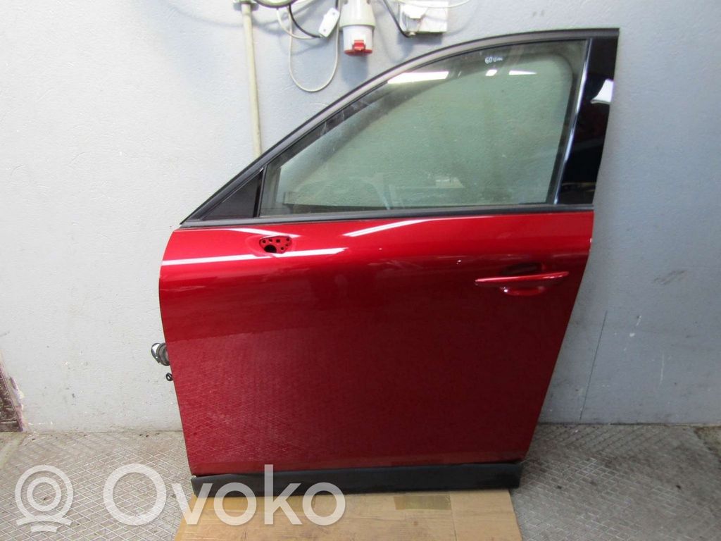 Дверь   CX60,23R,46V,LEWE,LEWY