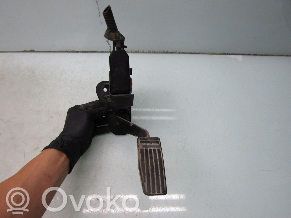 Kaasupoljin   G2E27320748,02R,MK5,POTENCJOMETR