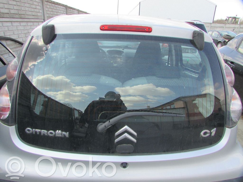 Tailgate/trunk/boot lid   09R,KTB,TYLNIA