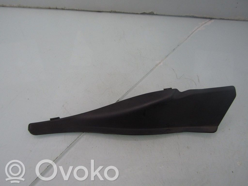 Mazda 3 Konepellin verhoilu 
