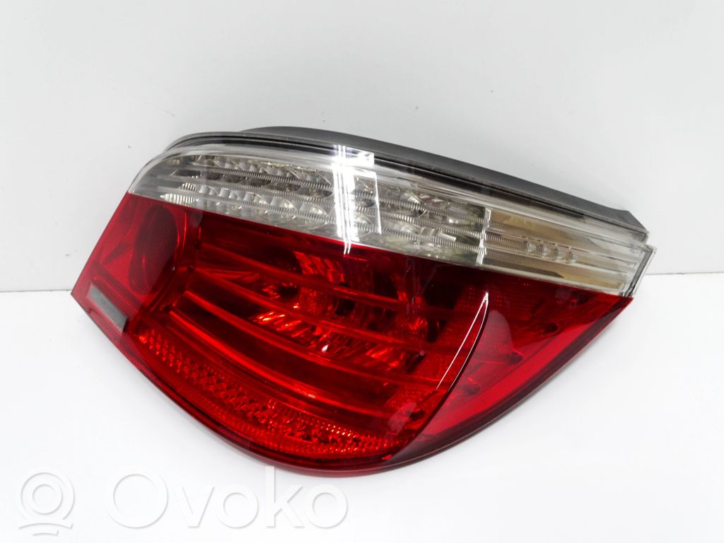 Rear/tail lights   7177282