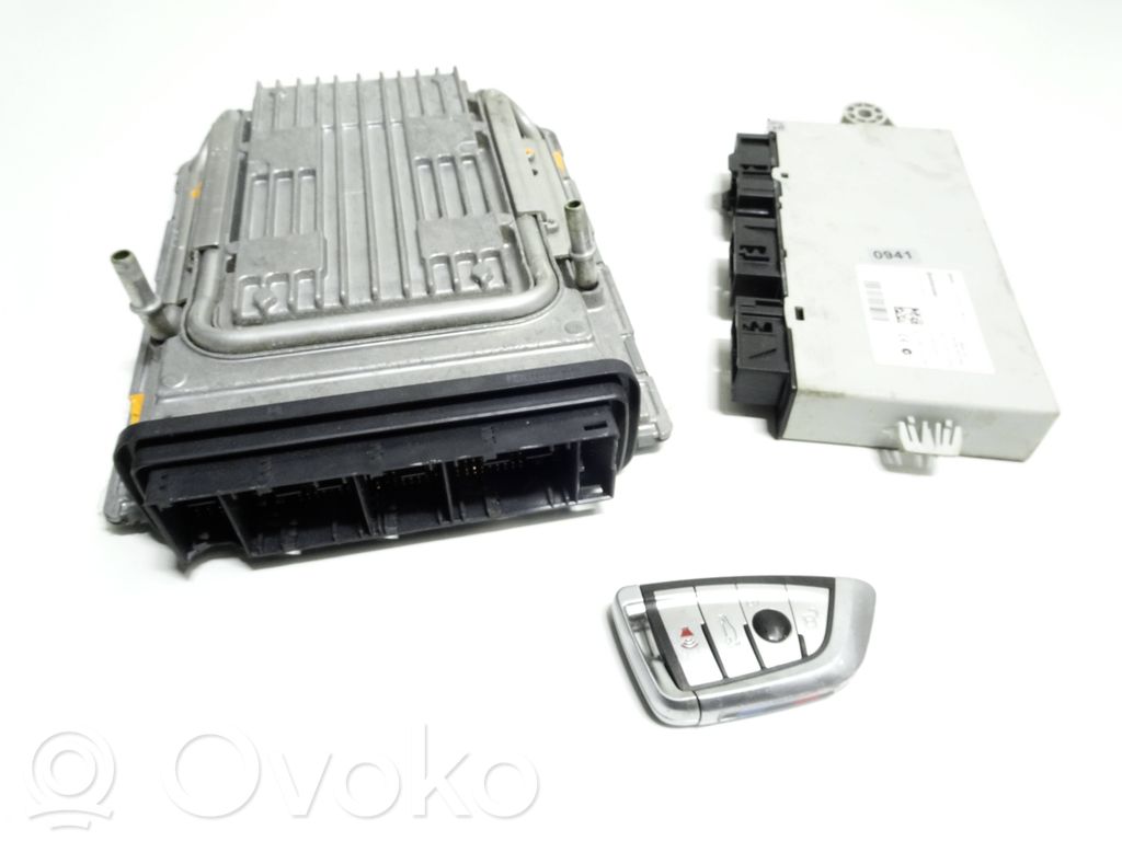 BMW 5 GT F07 Komputer / Sterownik ECU i komplet kluczy 