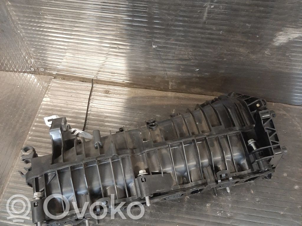 BMW 3 F30 F35 F31 Kolektorius įsiurbimo 
