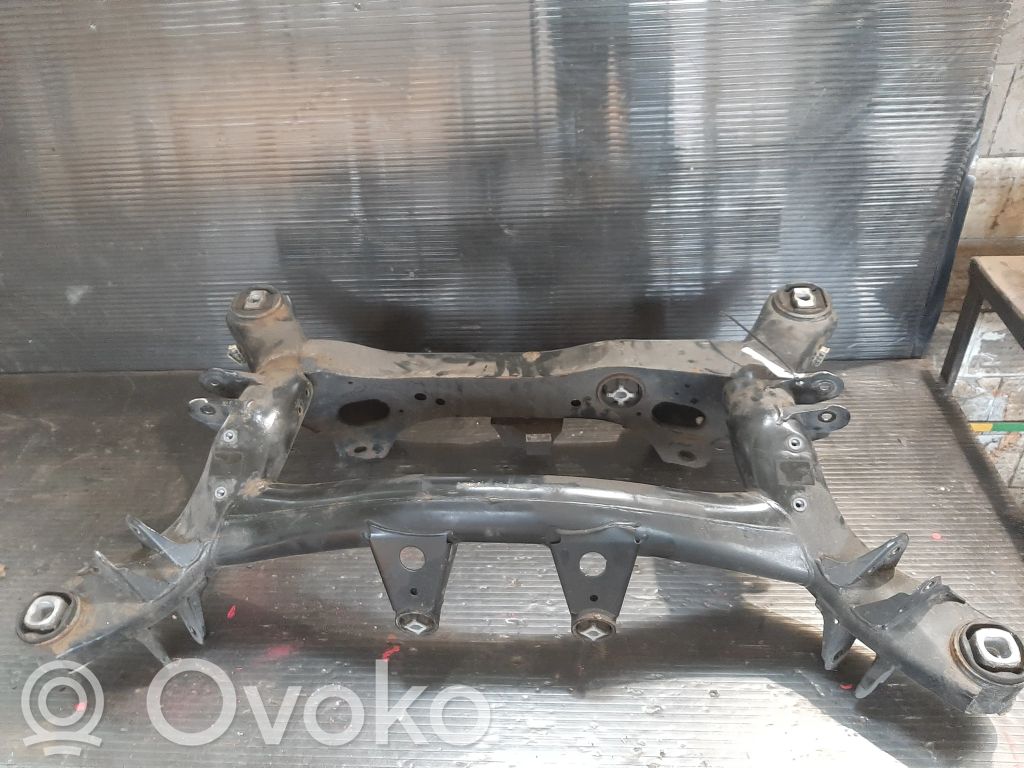 BMW 3 F30 F35 F31 Rama pomocnicza tylna 