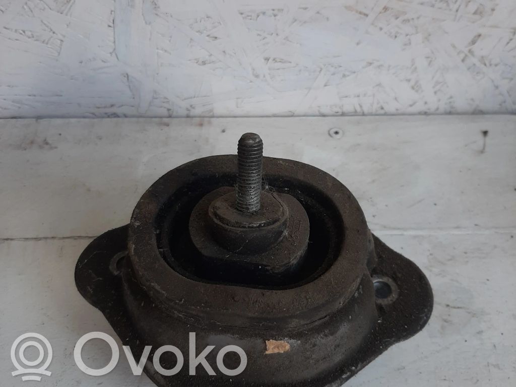 BMW X5 E53 Engine mount bracket 