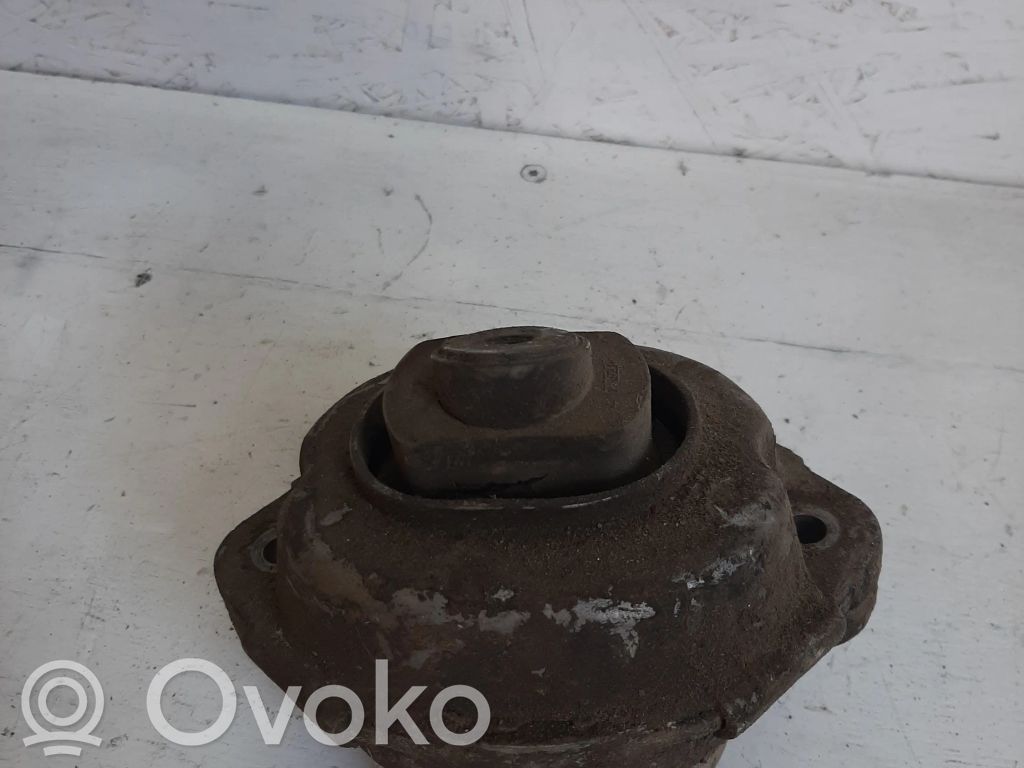 BMW X5 E53 Engine mount bracket 