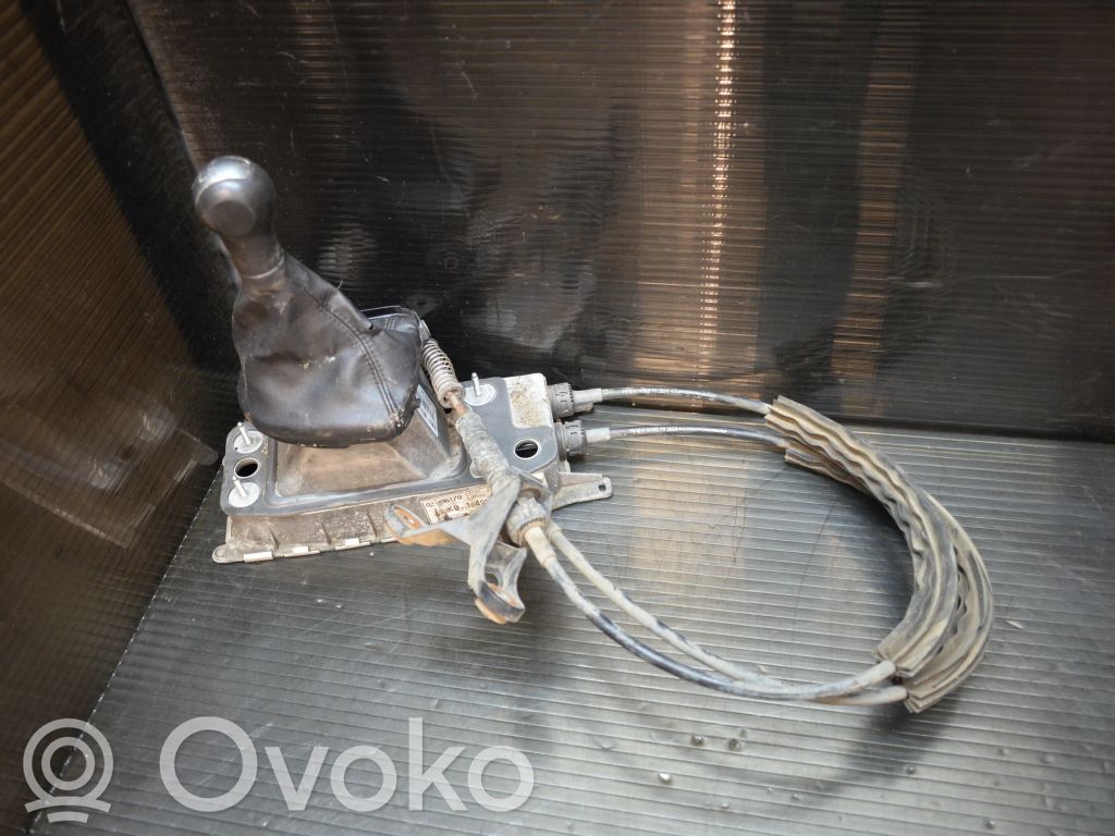 Lewarek zmiany biegów / górny   1K0711049BL
