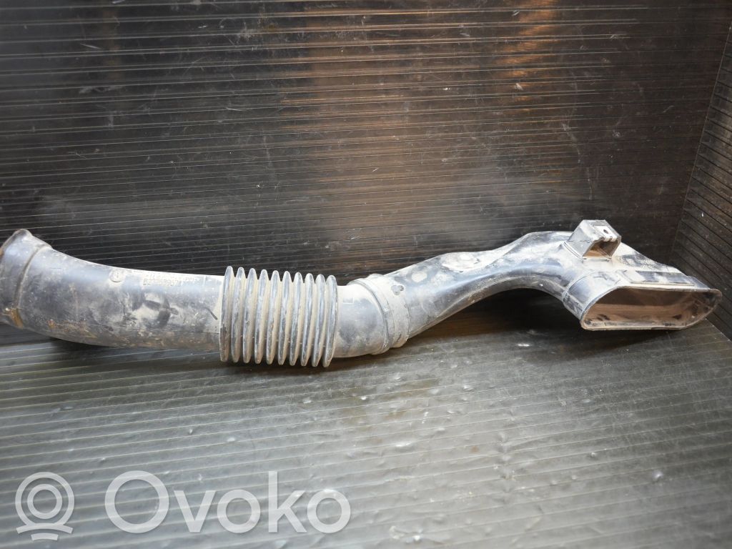 Opel Corsa D Ilmanoton kanavan osa 