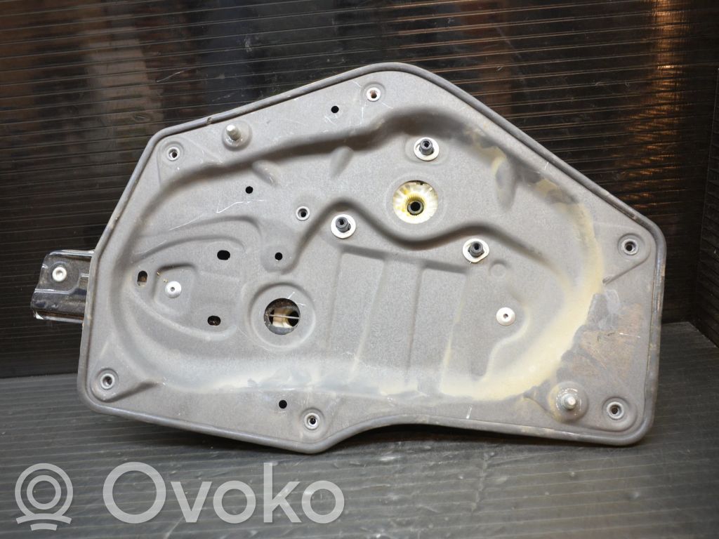 Mechanizm podnoszenia szyby tylnej bez silnika   120381